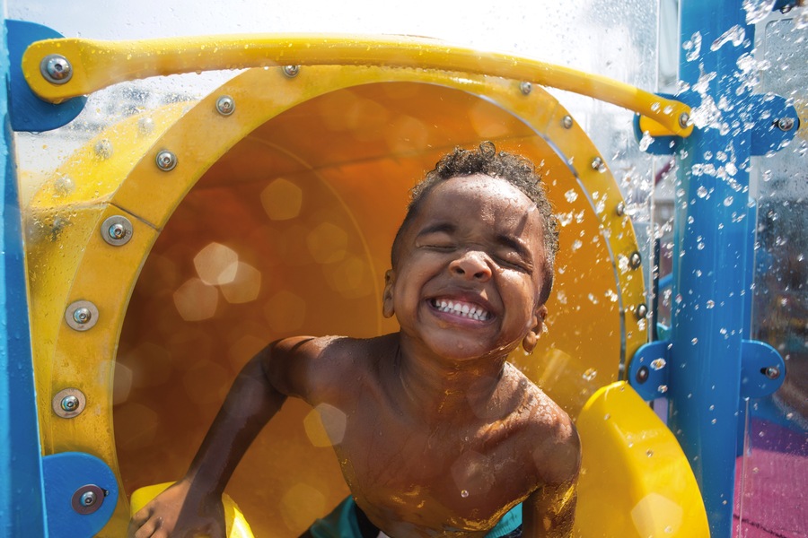 RCI Harmony of the Seas Splashaway Bay.jpg